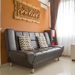 Reddoorz Apartment @ Jarrdin Cihampelas